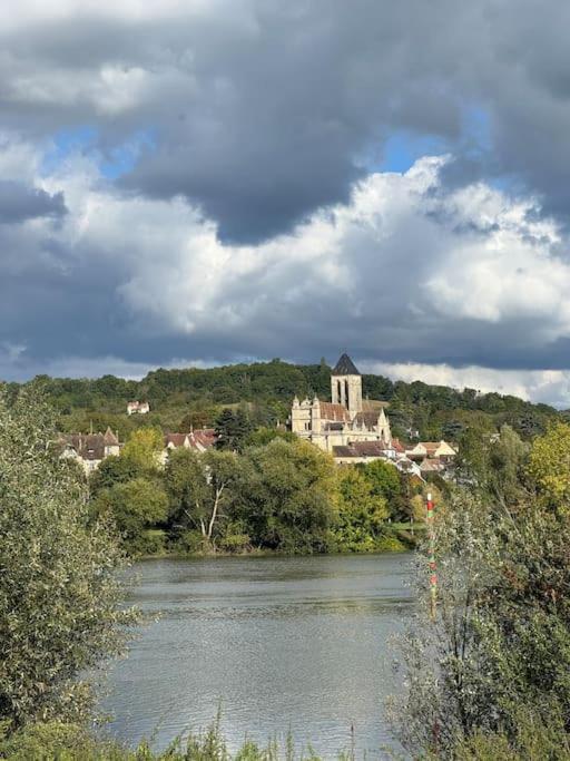 Petite Maison Independante Avec Parking Vetheuil Экстерьер фото